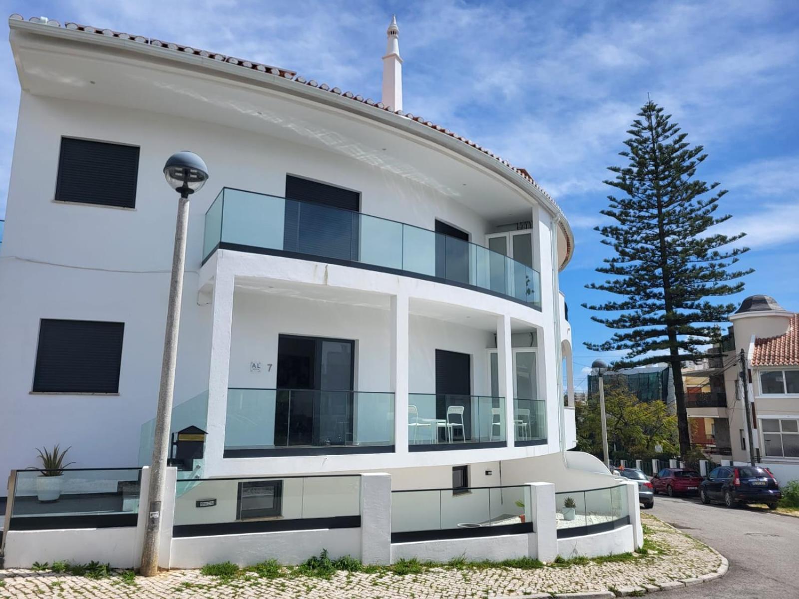 HostelccPortimão Buitenkant foto